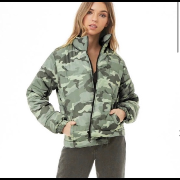Forever 21 camo puffer jacket Clearance